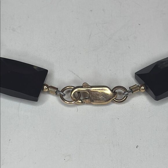 Black and Clear Geometric Glass Faceted Beaded Bracelet 7.5” - Picture 3 of 4